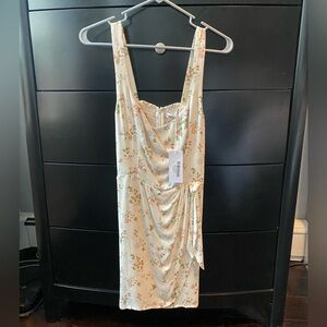 Lowest price! Size 4 NWT Reformation Hedy Dress Carine Print